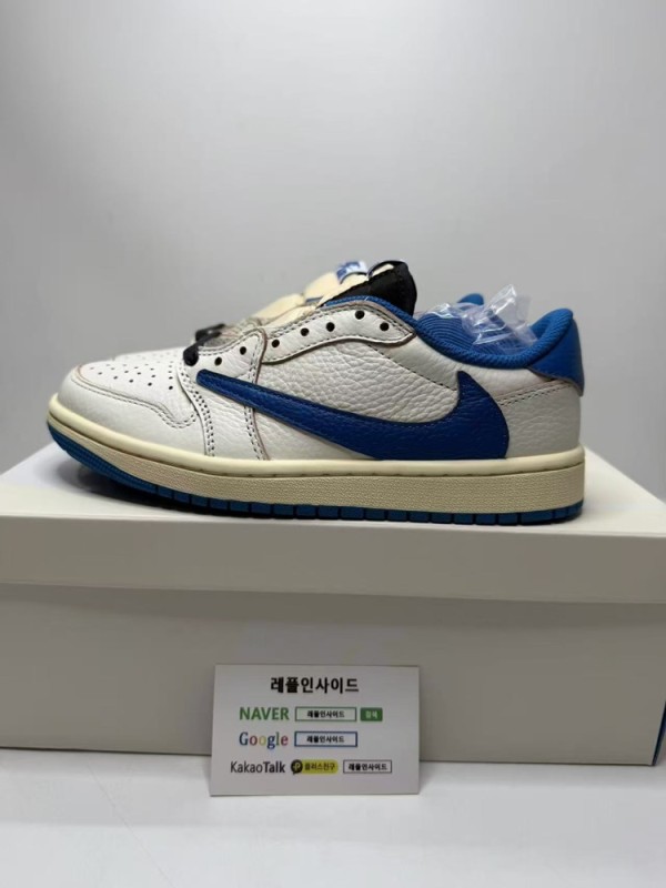 레플밀리터리블루조던 레플리카프라그먼트스캇 측면 실사샷 PK공장 특유의 완성도 높은 스웨이드 질감을 보여줍니다. 프라그먼트스캇 유니버시티 레플과 스캇 올리브 레플리카도 인기입니다. 오메가 씨마스터 레플시계와 구찌 홀스빗 레플백도 함께 코디 가능합니다.