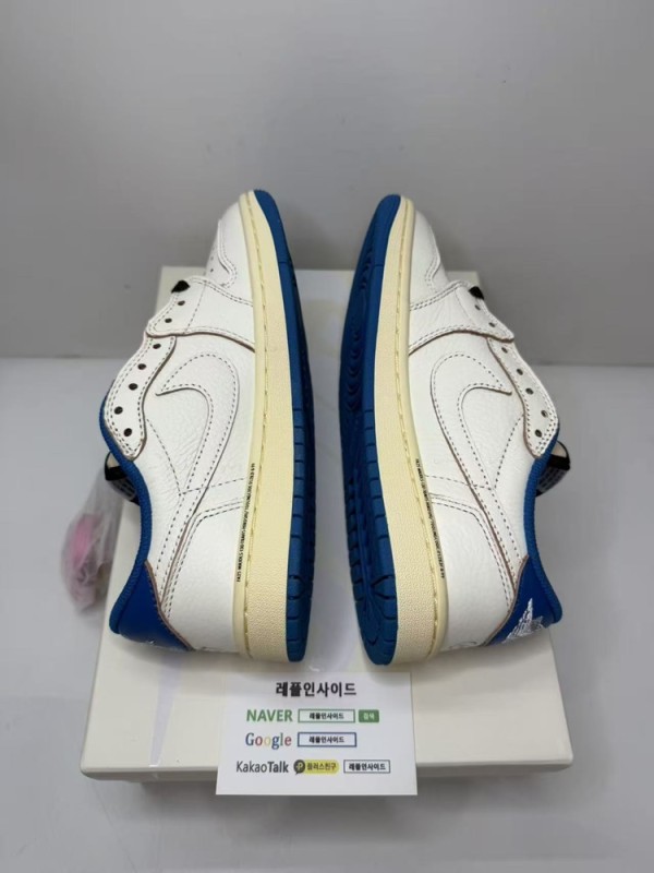 프라그먼트스캇 조던 텅 로고 실사 M공장 마감샷입니다. 나이키 에어포스 티파니앤코와 발렌시아가 3xl도 인기있습니다. 까르띠에 발롱블루 시계와 셀린느 벨트백도 있습니다.