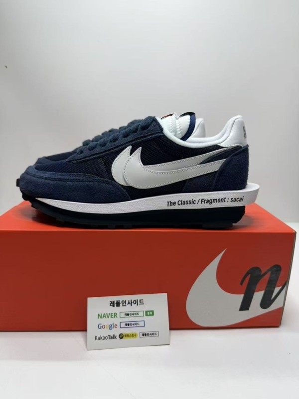 레플프라그먼트사카이와플 레플리카나이키LDV와플 측면 실사샷 OG공장 특유의 완성도 높은 레이어드 디테일을 보여줍니다. 프라그먼트스캇 밀리터리 레플과 스캇 올리브 레플리카도 인기입니다. 오메가 씨마스터 레플시계와 구찌 GG마몬트 레플백도 함께 코디 가능합니다.