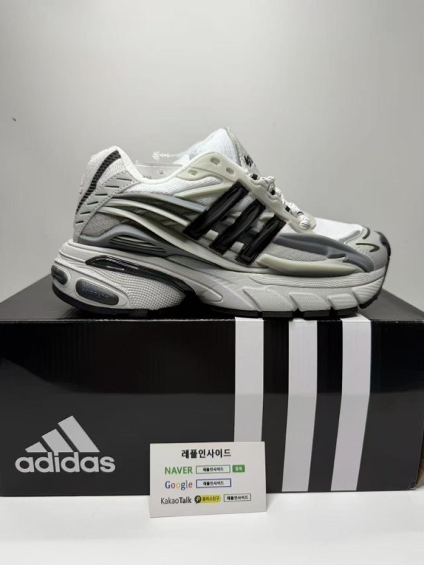 레플리카 명품 [ADIDAS] 아디다스 x 퍼렐 윌리엄스 아디스타 젤리피쉬 솔리드 그레이 코어 블랙 JP9265 남녀공용 - 옆면 실사 2