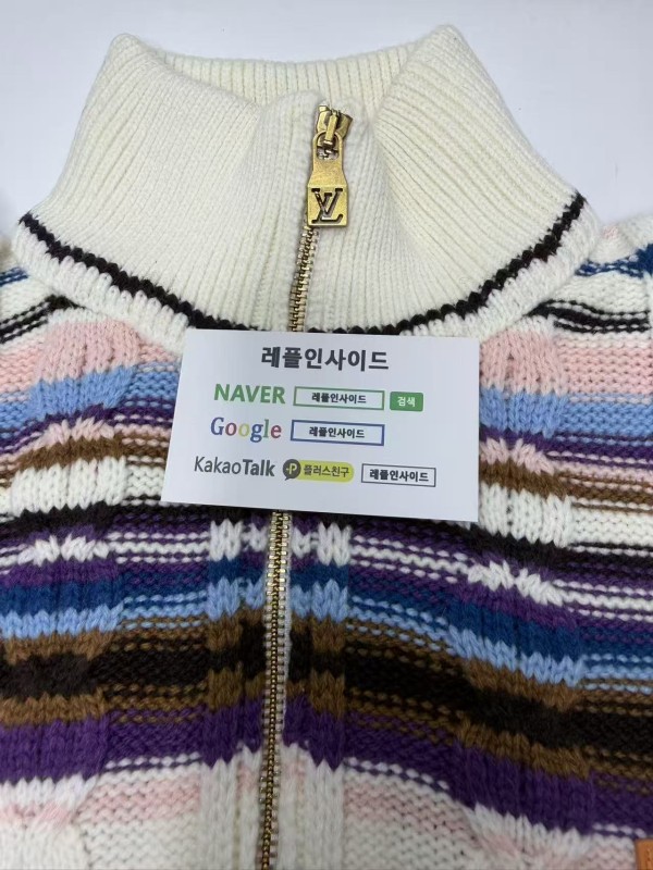 레플리카 명품 [LOUIS VUITTON] 루이비통 스트라이프드 케이블 니트 트랙 톱 남성용 - 로고 실사 5