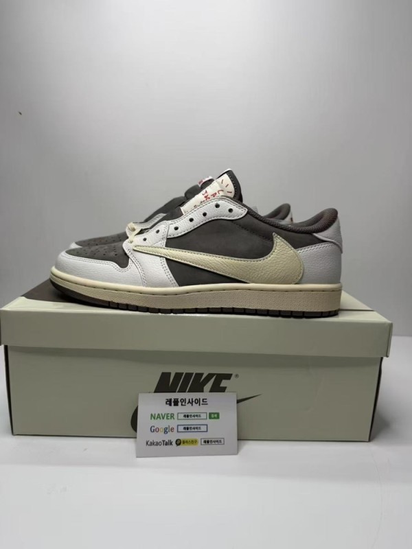 레플리카 명품 [AIR JORDAN] 트래비스 스캇 x 에어조던1 로우 리버스 모카 DM7866-162 남녀공용 (OG공장) 실사 디테일! - 옆면 실사 2