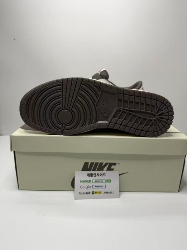 레플리카 명품 [AIR JORDAN] 트래비스 스캇 x 에어조던1 로우 리버스 모카 DM7866-162 남녀공용 (OG공장) 실사 디테일! - 소재 실사 6