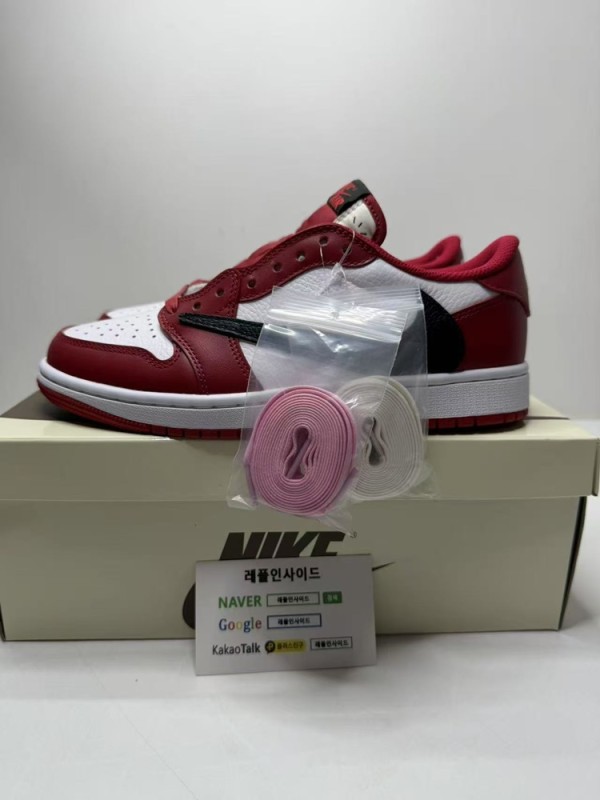 트래비스스캇 조던 뒷면 실사 H12공장 정교한 얼굴 로고 자수가 돋보입니다. 스캇 카나리와 스캇 점프모카도 인기있습니다. 태그호이어 모나코 시계와 프라다 갤럭시 백도 퀄리티 좋습니다.