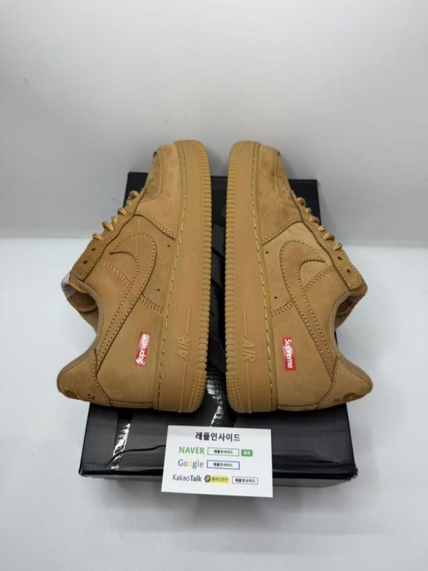 슈프림 에어포스1 텅 로고 실사 plus공장 QC완료 제품입니다. 에르메스 스니커즈와 미하라 야스히로도 보유중입니다. 브라이틀링 내비타이머 시계와 보테가베네타 카세트 백도 만나보실 수 있습니다.