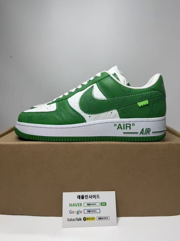 레플리카 명품 [LOUIS VUITTON] 나이키 X 루이비통 에어포스1 버질아블로 짐그린 남성용 디테일 실사! - 옆면 실사 2
