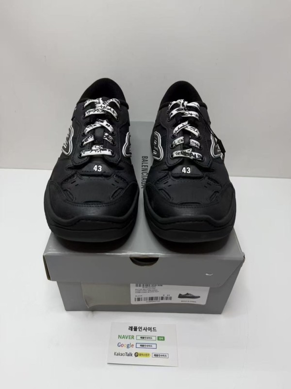 레플리카 명품 [BALENCIAGA] 발렌시아가 햄튼스 원 아웃 스니커즈 남녀공용 실사 디테일! - 앞면 실사 1