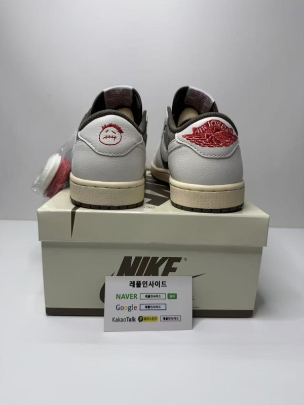 레플리카 명품 [AIR JORDAN] 트래비스 스캇 x 에어조던1 로우 리버스 모카 DM7866-162 남녀공용 (OG공장) 실사 디테일 - 로고 실사 5