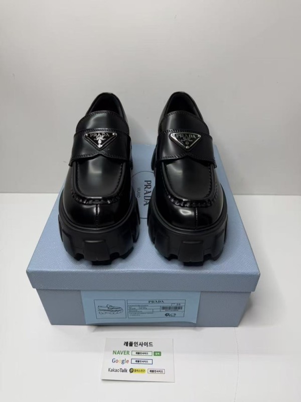 레플리카 명품 [PRADA] 프라다 브러시드 모놀리스 로퍼 남녀공용 실사 디테일! - 앞면 실사 1
