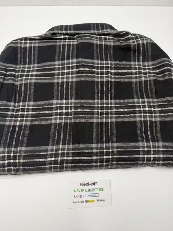 크롬하츠 셔츠 뒷면 실사 H12공장 힙 길이와 실루엣이 돋보입니다. 스캇 카나리와 조던1 로우 리버스모카도 인기있습니다. 태그호이어 아쿠아레이서 시계와 프라다 리나일론 백도 구매 가능합니다.