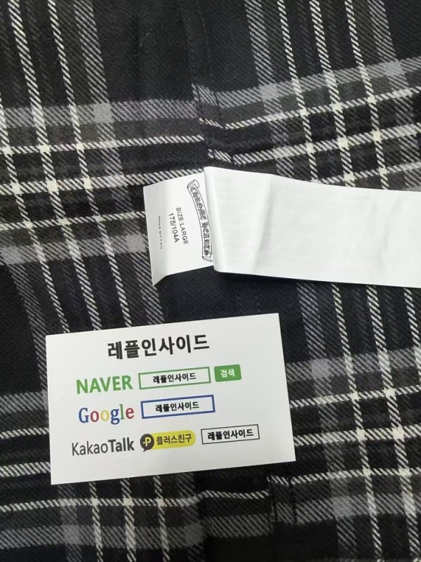 크롬하츠 체크 셔츠 카라 실사 M공장 마감샷으로 정교한 자수 디테일이 돋보입니다. 나이키 에어포스 티파니앤코와 발렌시아가 3xl도 인기있습니다. 까르띠에 산토스 시계와 셀린느 트라이엄프 백도 있습니다.