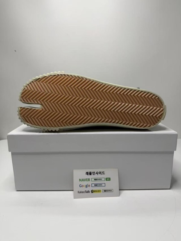 레플리카 명품 [Maison Margiela] 메종 마르지엘라 타비 스니커즈 남녀공용 실사 디테일! - 로고 실사 5