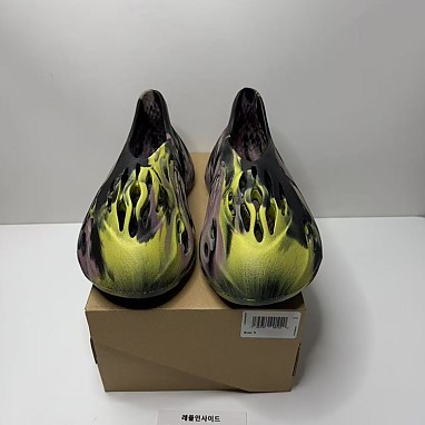 [ADIDAS] 아디다스 X 이지 폼러너 믹스 카본 IG9562 남녀공용 (LW공장) 디테일 실사! 실사