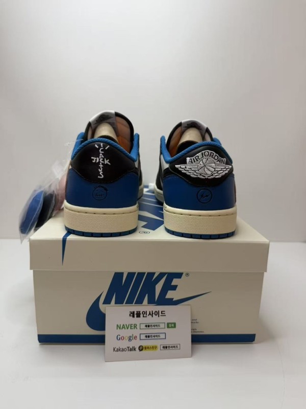 레플리카 명품 [AIR JORDAN] 트래비스 스캇 x 프라그먼트 x 에어조던1 로우 DM7866-140 남녀공용 (OG공장) 실사 디테일! - 로고 실사 5