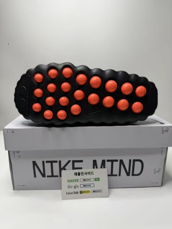 레플리카 명품 [NIKE] 나이키 마인드 001 블랙 하이퍼 크림슨 HQ4309-001 남녀공용 디테일 실사! - 로고 실사 5