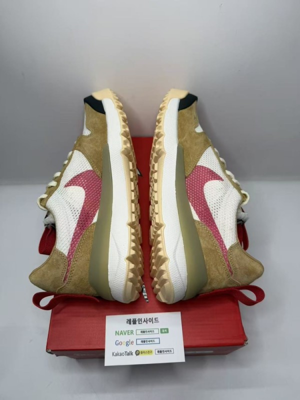 스페이스 캠프 텅 로고 실사 plus공장 QC완료 제품입니다. 에르메스 스니커즈와 미하라 야스히로도 보유중입니다. 브라이틀링 내비타이머 시계와 보테가베네타 카세트 백도 만나보실 수 있습니다.