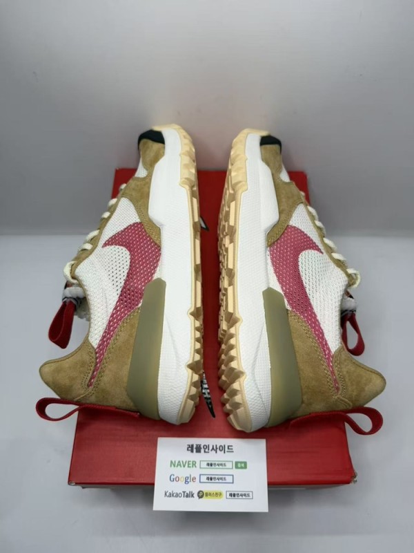 나이키 x 톰삭스 힐 실사 M공장 마감샷입니다. 나이키 에어포스 티파니앤코와 발렌시아가 3xl도 인기있습니다. 까르띠에 산토스 시계와 셀린느 트라이엄프 백도 있습니다.