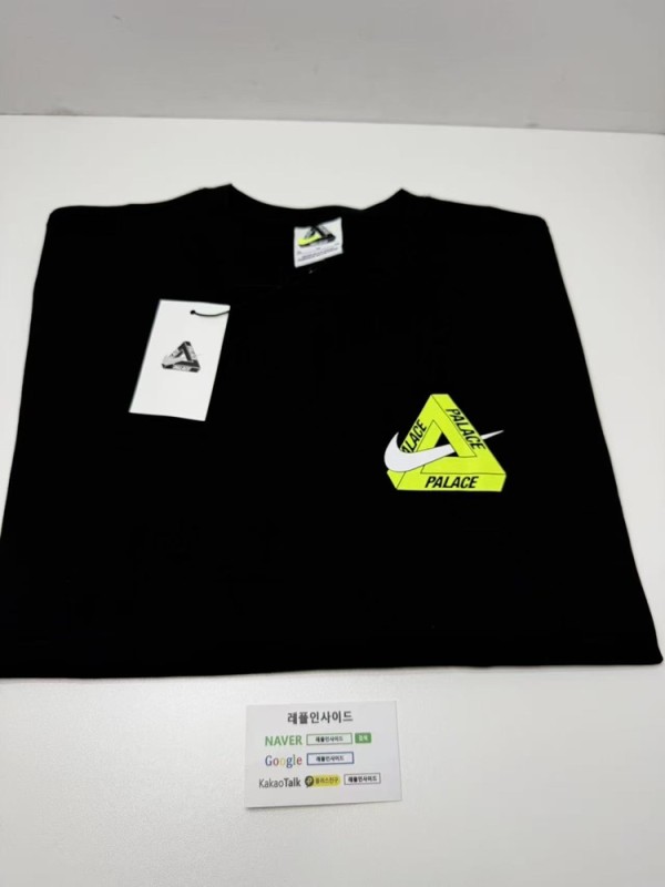 레플리카 명품 [NIKE] 팔라스 x 나이키 트라이 스우시 티셔츠 블랙 / 차콜 / 연그레이 / 화이트 4컬러 남녀공용 디테일 실사! - 옆면 실사 2