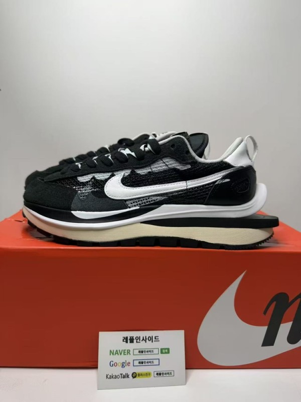 레플리카 명품 [NIKE] 나이키 X 사카이 페가수스 베이퍼 플라이 블랙 CV1363-001 남녀공용 (PK공장) 디테일 실사! - 옆면 실사 2