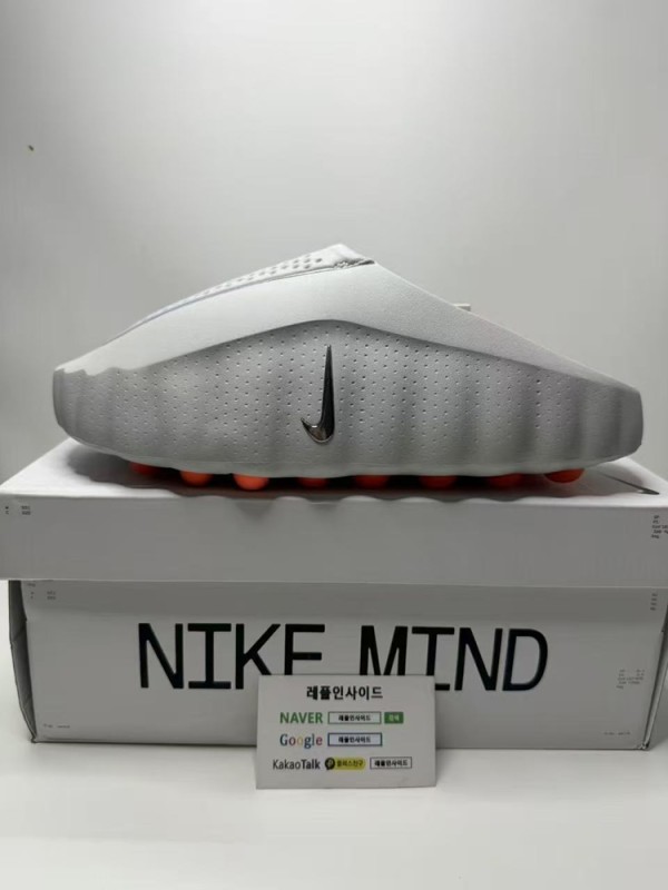 레플리카 명품 [NIKE] 나이키 마인드 001 라이트 스모크 그레이 포톤 더스트 HQ4307-003 남녀공용 (PKgod버전) 실사! - 옆면 실사 2