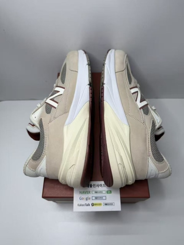 레플리카 명품 [New Balance] 뉴발란스 x 로로피아나 990v6 메이드 인 USA 크림 U990LP6 남녀공용 디테일 실사! - 포장 실사 7
