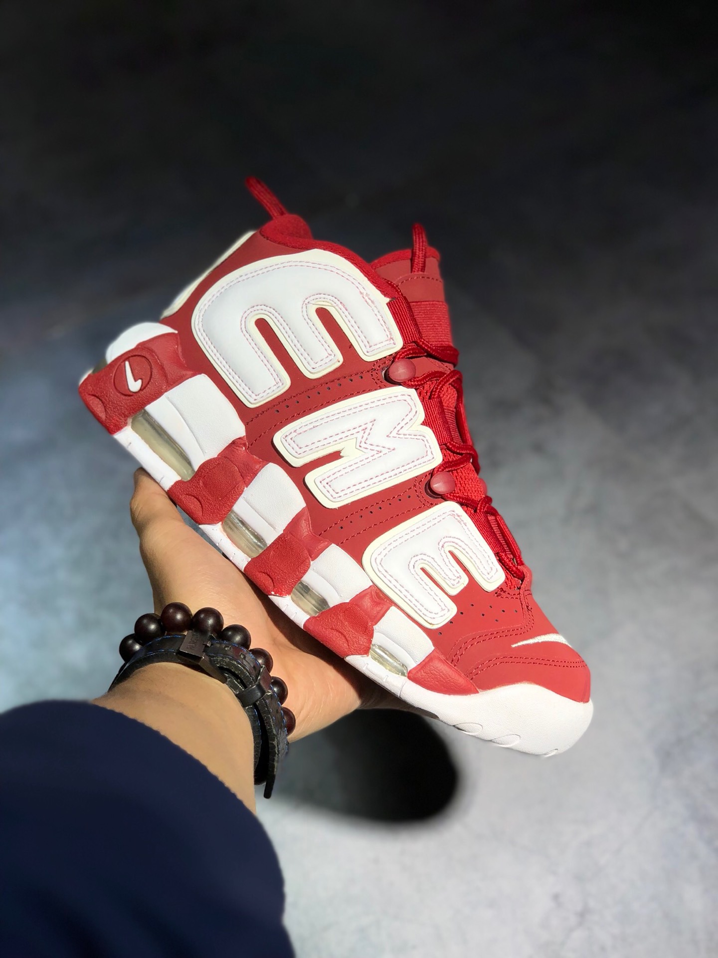 [NIKE] 나이키 에어 모어 업템포 X 슈프림 레드 902290-600 남성용