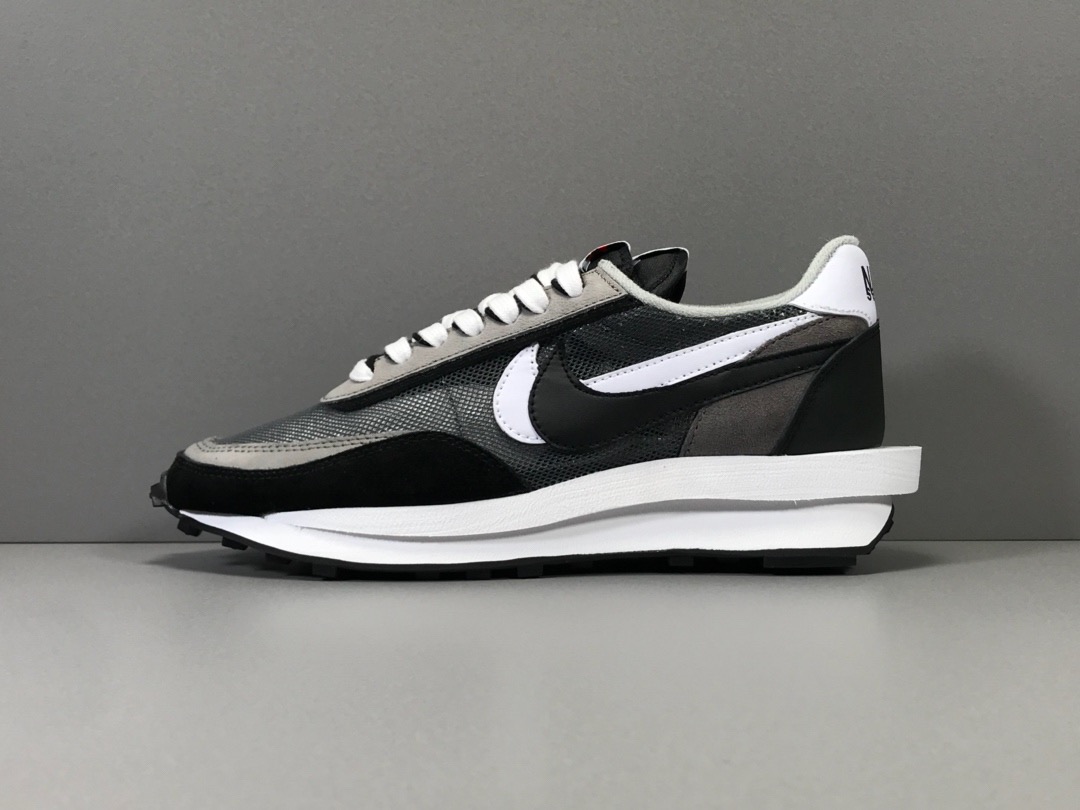 ​[NIKE] 나이키 X 사카이 LDV 와플 블랙 데이브레이크 BV0073-001 남녀공용