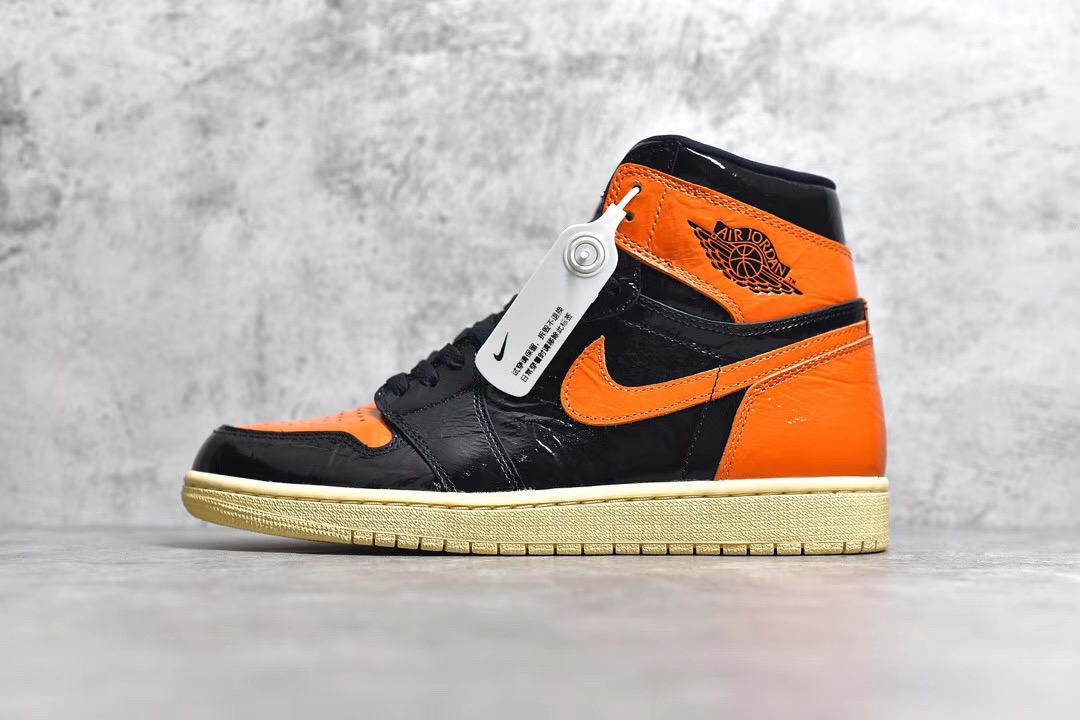 [AIR JORDAN] 에어조던1 레트로 하이 OG 셔터드 백보드 3.0 555088-028 남성용 (PK공장)