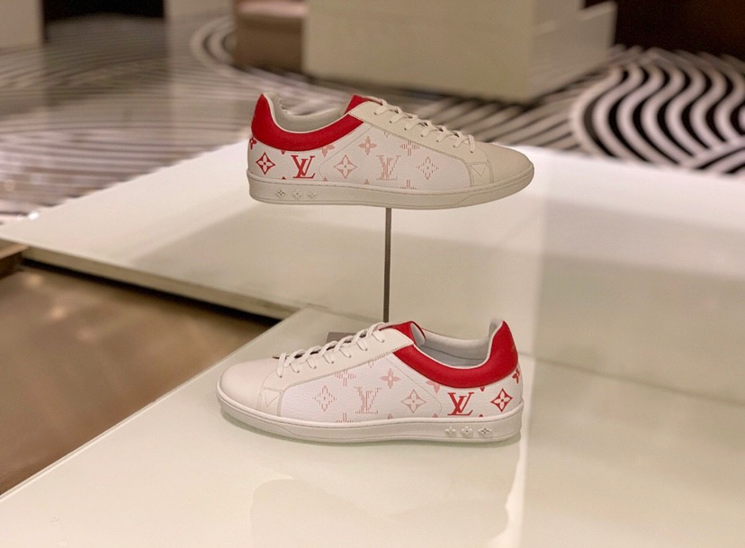 [LOUIS VUITTON] 19FW 루이비통 룩셈부르크 화이트 레드 스니커즈 남성용