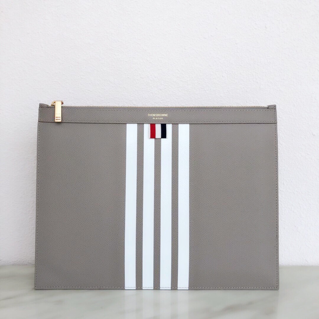 [Thom Browne] 톰브라운 19FW 사선 완장 클러치 그레이 미듐
