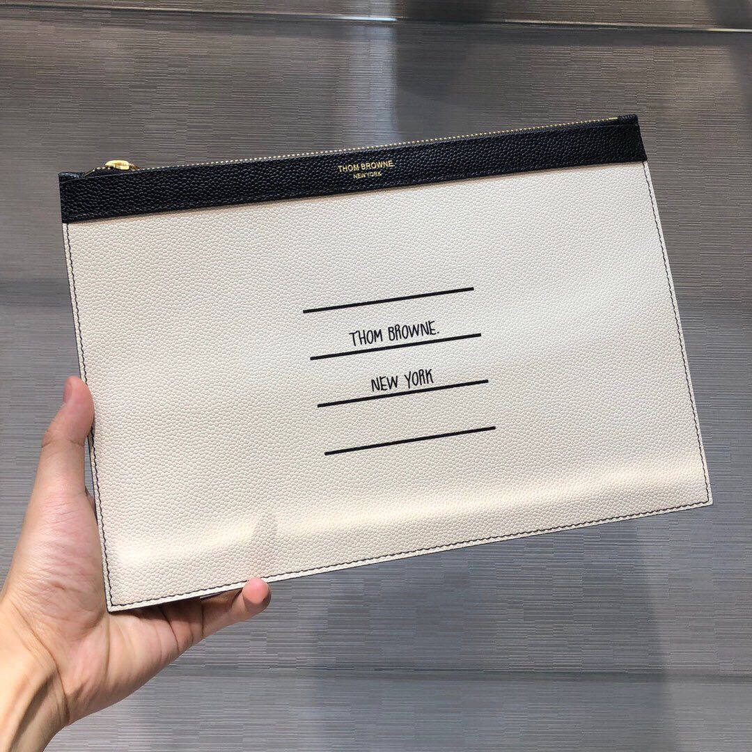 [Thom Browne] 톰브라운 19SS 페이퍼 라벨 클러치백 스몰