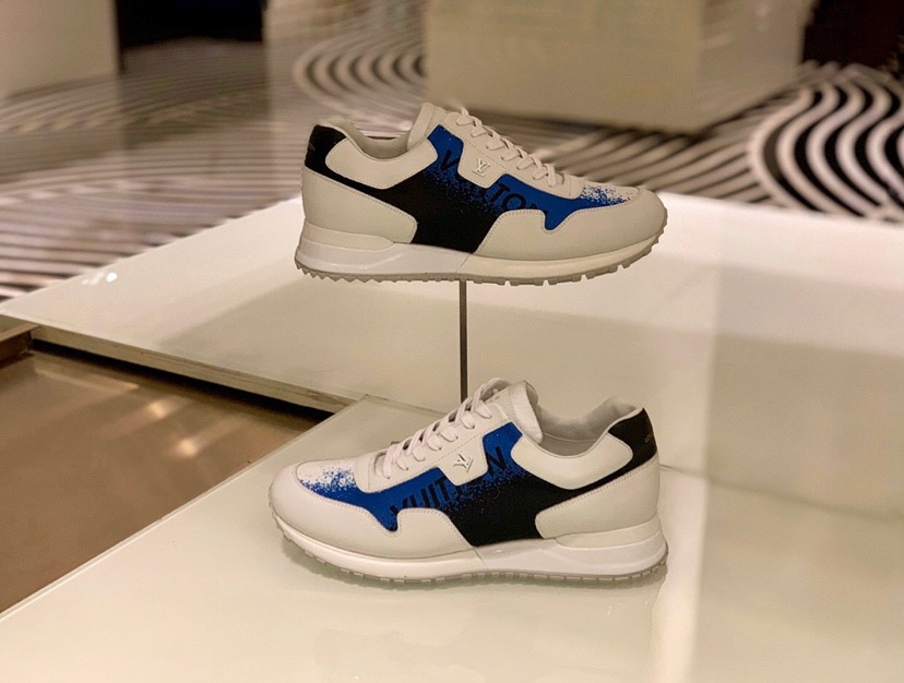[LOUIS VUITTON] 19FW 루이비통 런어웨이 시그니처 래더 블루 스니커즈 남성용