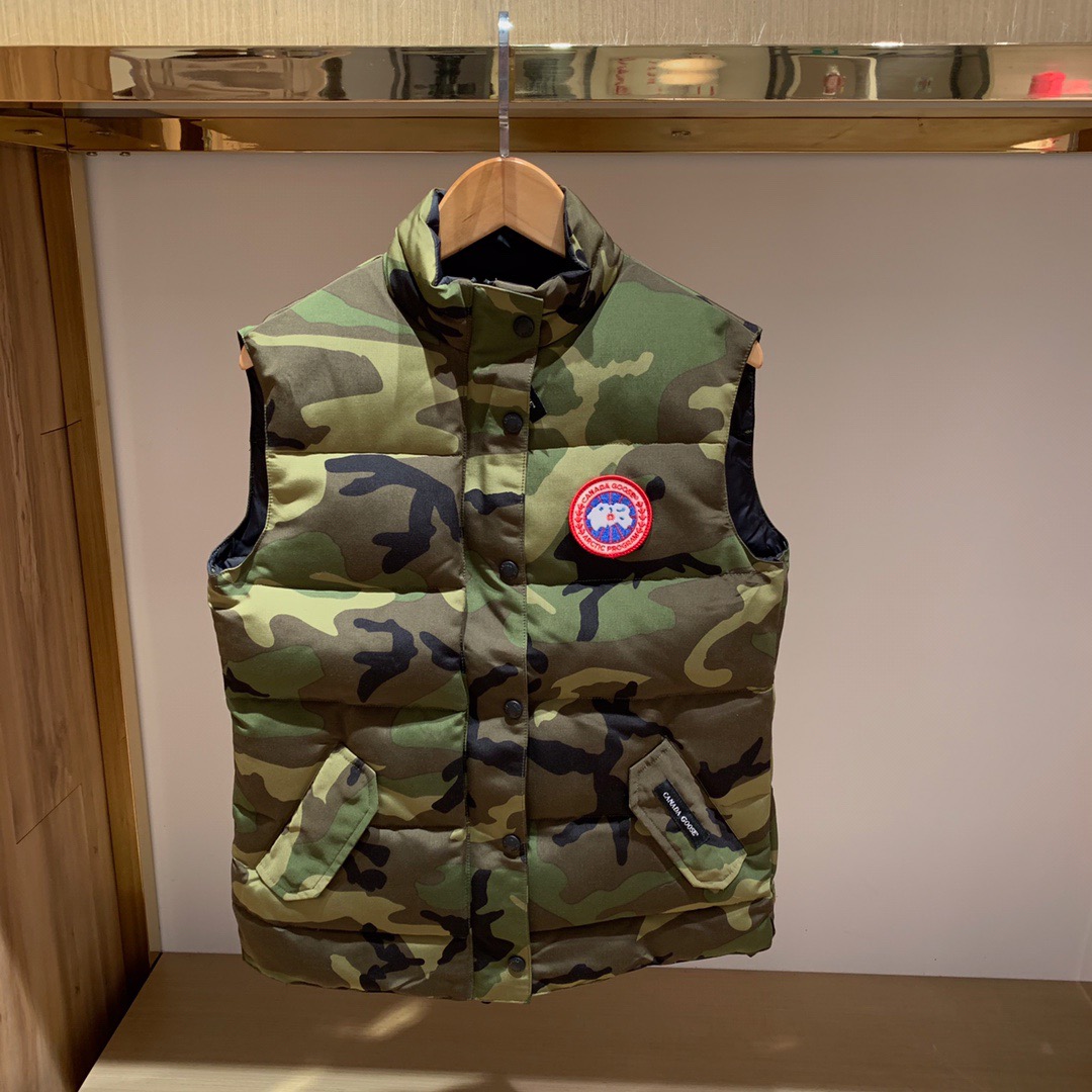 [CANADA GOOSE] 캐나다구스 패딩 조끼 카모 여성용
