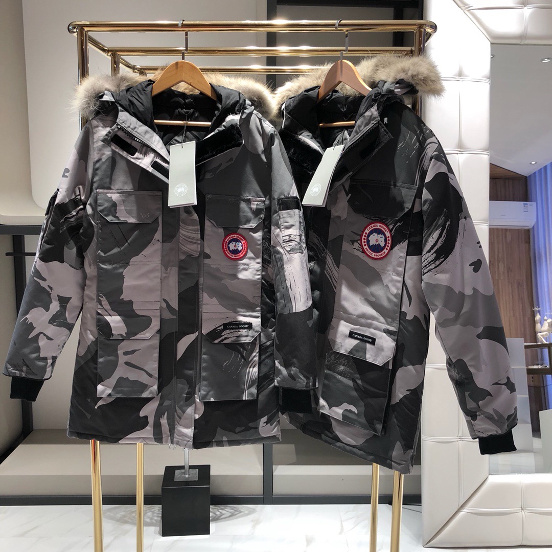 [CANADA GOOSE] 캐나다구스 익스페디션 EXPEDITION 패딩 그레이 카모 남녀공용