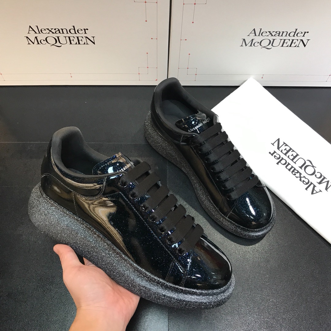 [Alexander McQUEEN] 알렉산더맥퀸 오버솔 블랙 다크블루 유광 페인팅 남녀공용