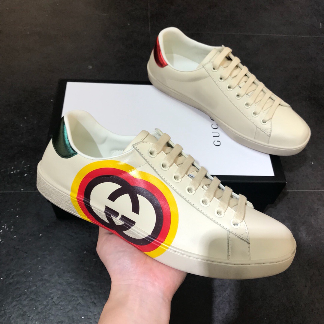 [GUCCI] 19FW 구찌 에이스 인터로킹 G 하트모양 베이지 스니커즈 남성용