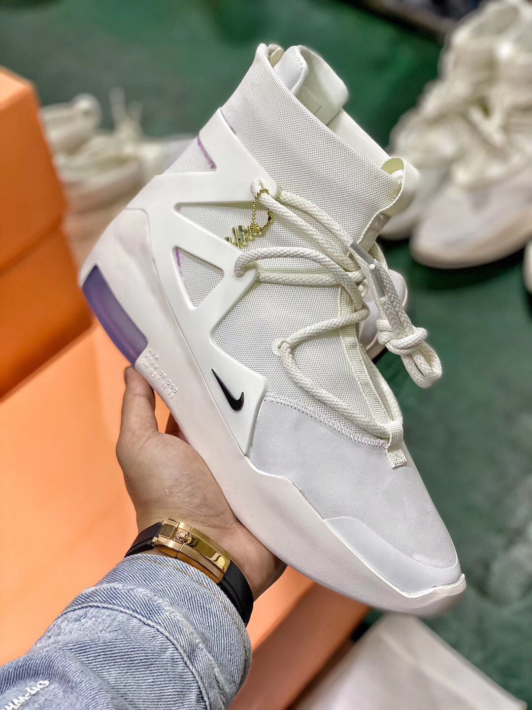 [NIKE] 나이키 X 피어오브갓 에어피어오브갓1 라이트본 AR4237-100 남성용 (H12공장)