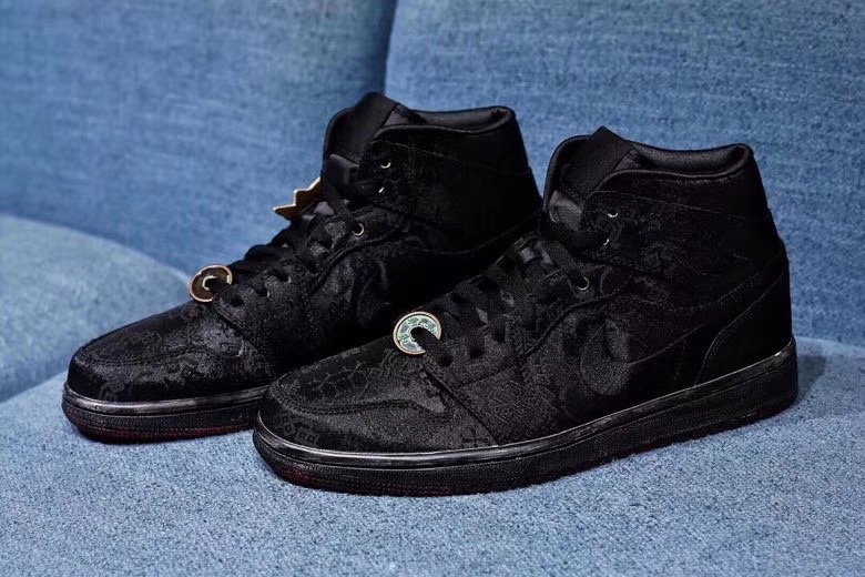 [AIR JORDAN] CLOT X 에어 조던1 미드 피어리스 블랙 CU2804-001 남녀공용 (H12공장)