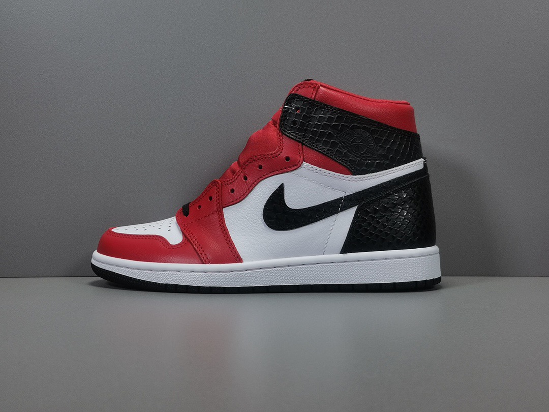 [AIR JORDAN] 에어조던 1 하이 새틴 스네이크 시카고 우먼스 CD0461-601 남녀공용 (OG공장)