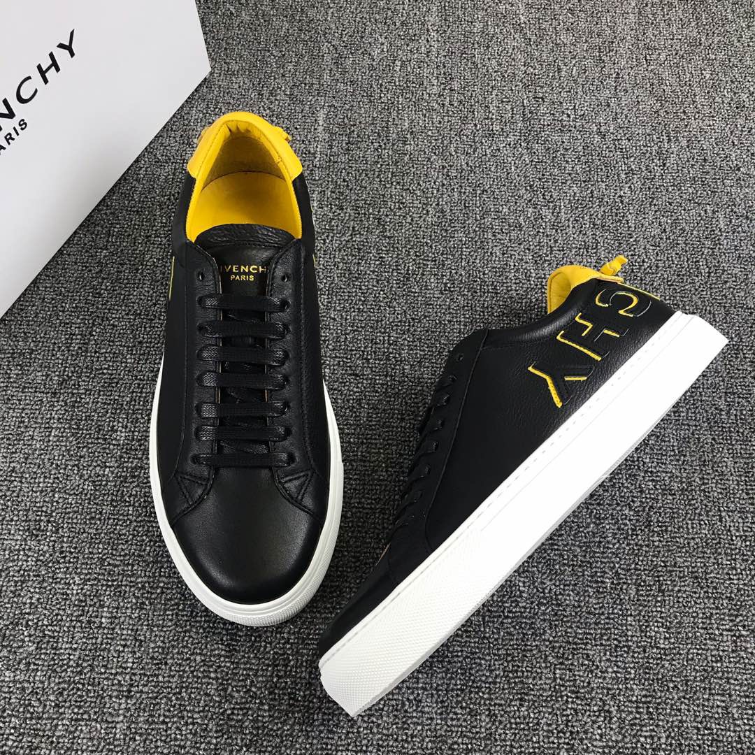 [GIVENCHY] 지방시 어반 스니커즈 남성용