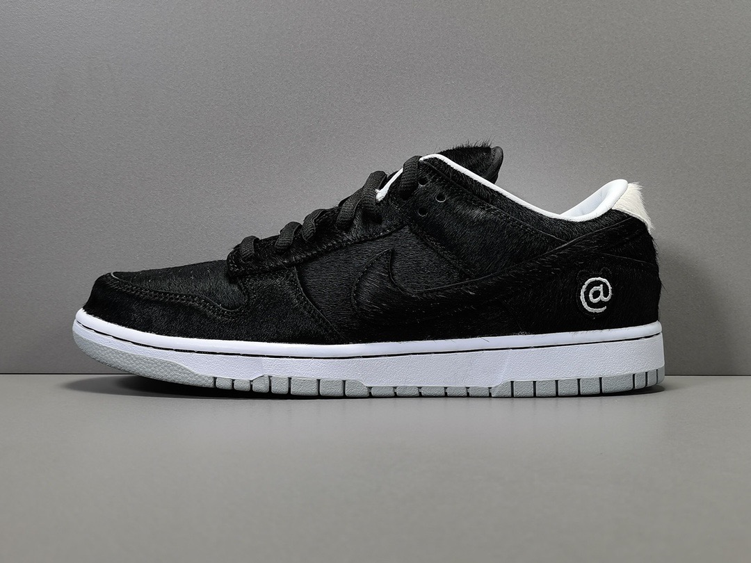 [NIKE] 나이키 SB 덩크 로우 x 메디콤 토이 베어브릭 블랙 베이지 CZ5127-001 남성용 (PKgod버전)