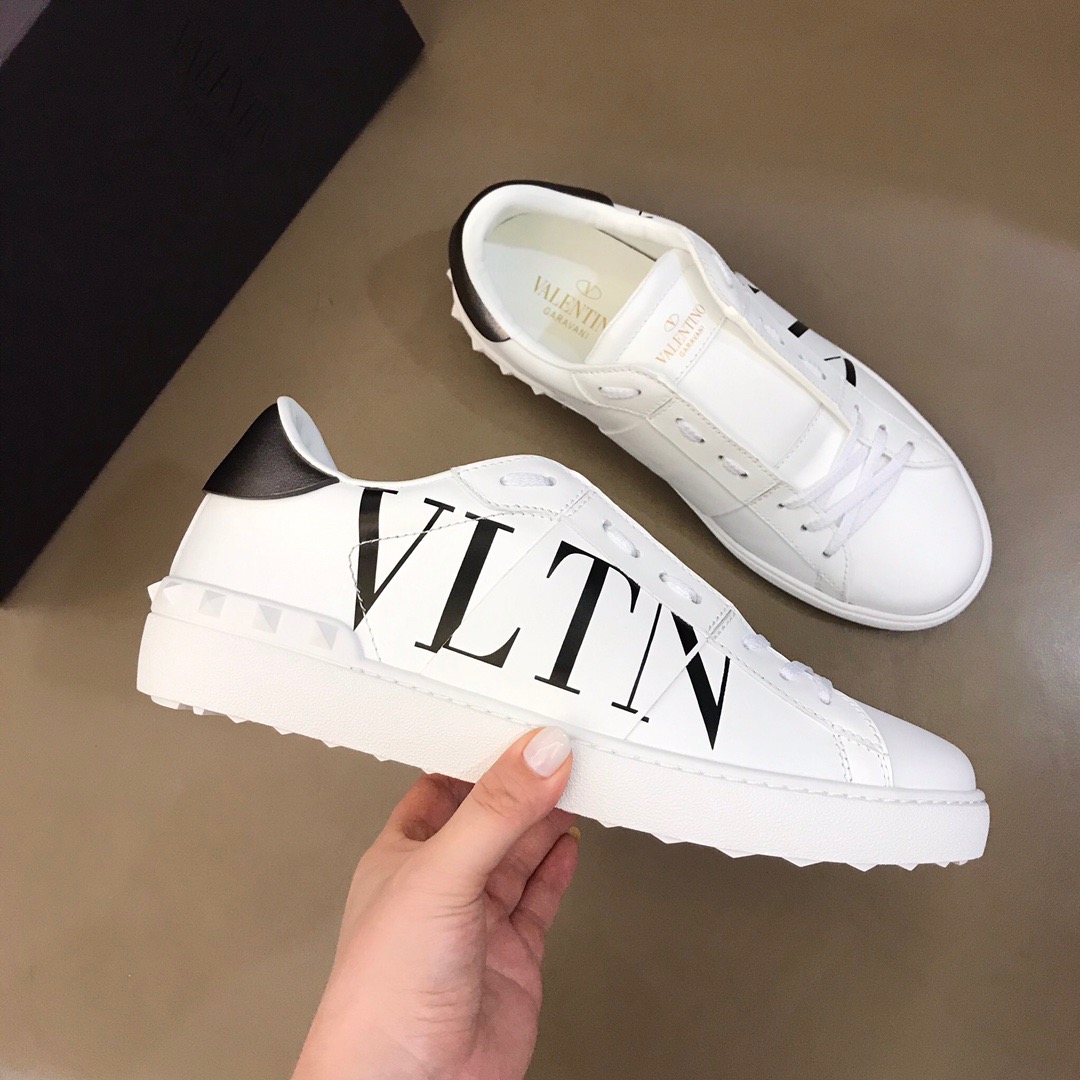 [VALENTINO] 20SS 발렌티노 락스터드 VLTN 로고 프린트 화이트/그레이 스니커즈 남성용
