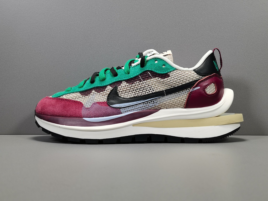 [NIKE] 나이키 X 사카이 베이퍼와플 스트링 빌런레드 DD3035-200 남녀공용 (PKgod버전)