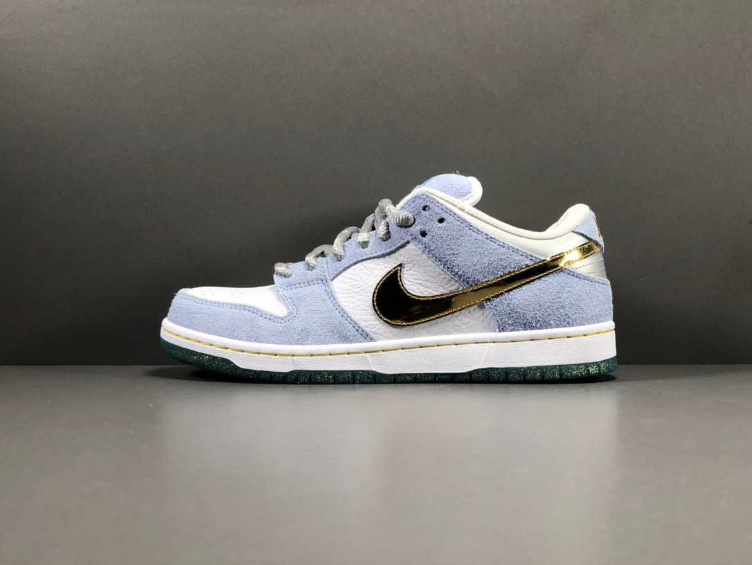 [NIKE] 나이키 SB 덩크 로우 프로 x 션 클라이버 홀리데이 스폐셜 흰파금 DC9936-100 남녀공용 (OG공장)
