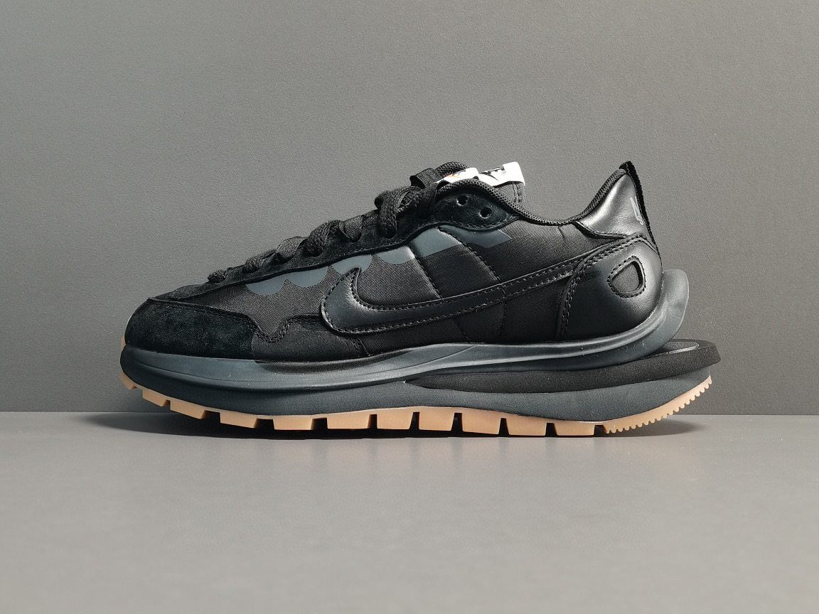 [NIKE] 나이키 X 사카이 베이퍼와플 나일론 블랙 검솔 DD1875-001 남녀공용 (PKgod버전)