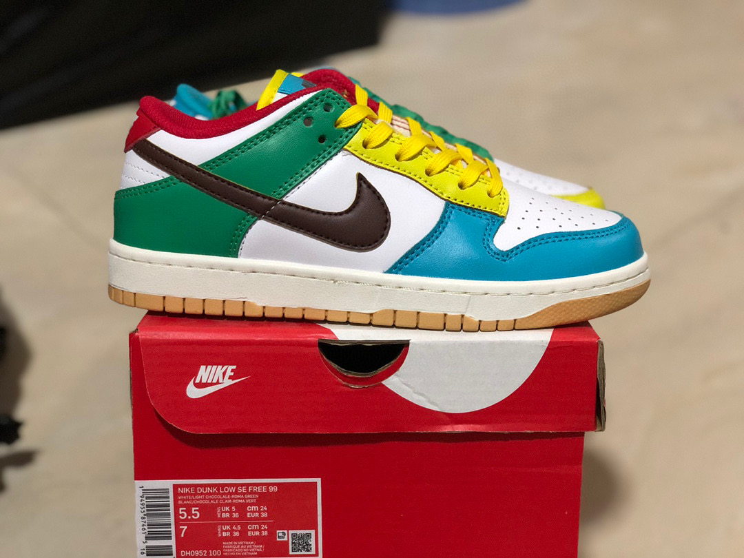 [NIKE] 나이키 덩크 로우 프리 99 화이트 멀티 DH0952-100 남녀공용 (PKgod버전)