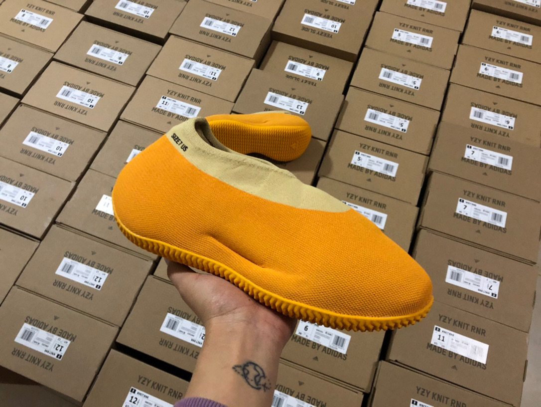 [ADIDAS] 아디다스 X 이지 니트 러너 설퍼 GW5353 남녀공용 (LW공장)