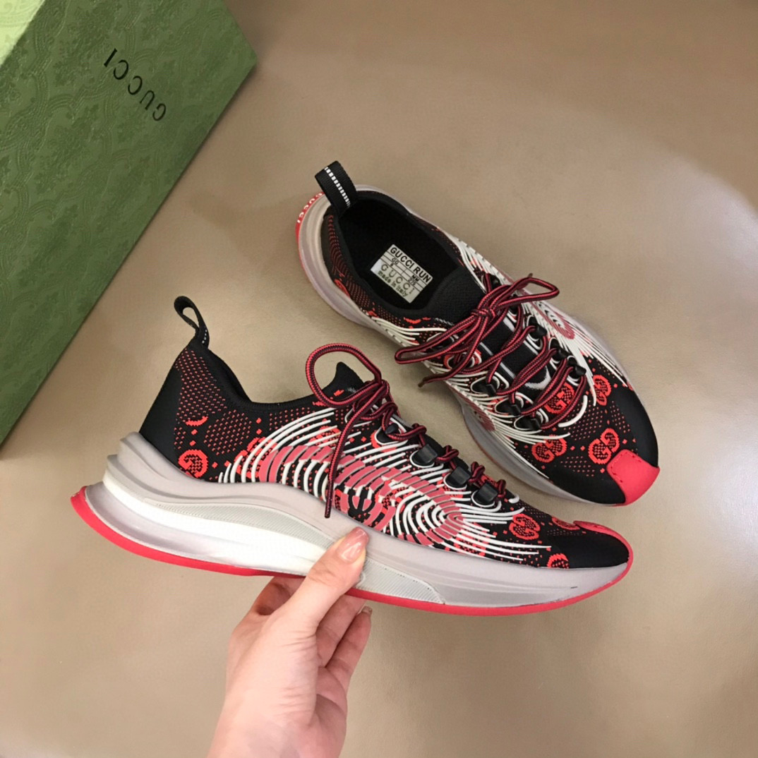 [GUCCI] 구찌 런 스니커즈 남녀공용