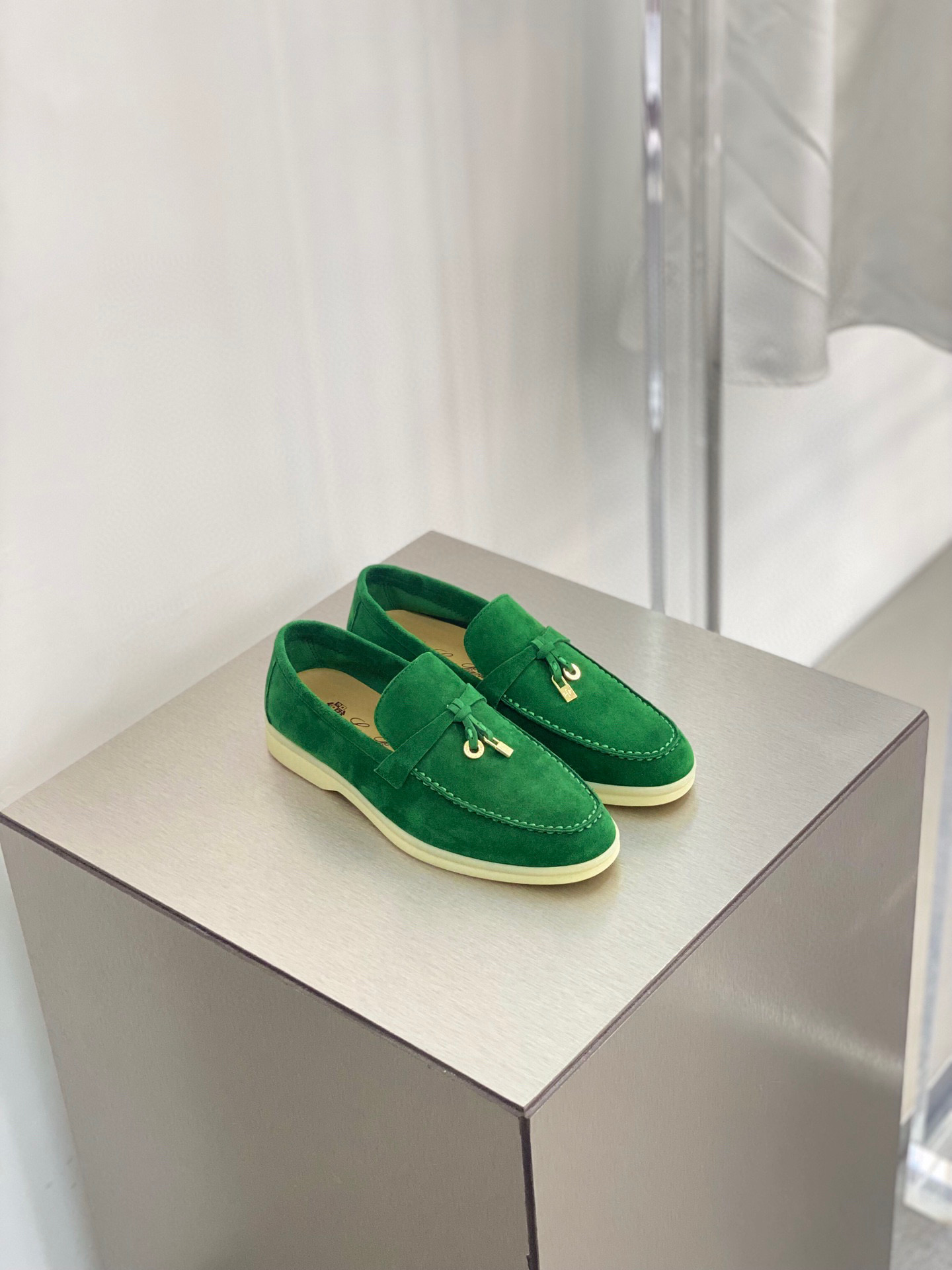 [Loro Piana] 로로피아나 썸머워크 로퍼 남성용