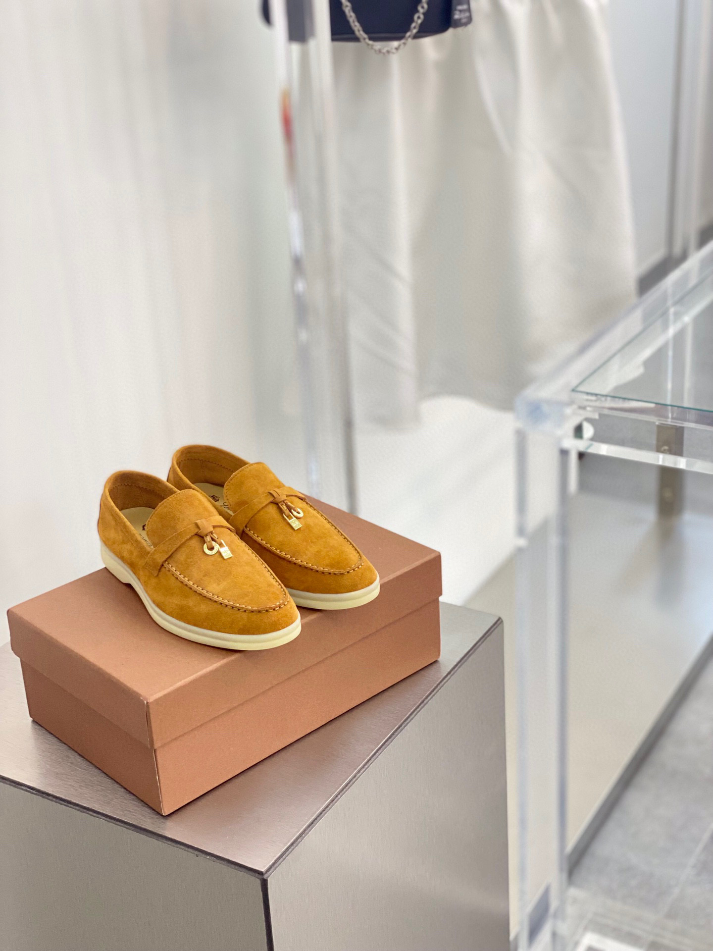 [Loro Piana] 로로피아나 썸머워크 로퍼 남녀공용